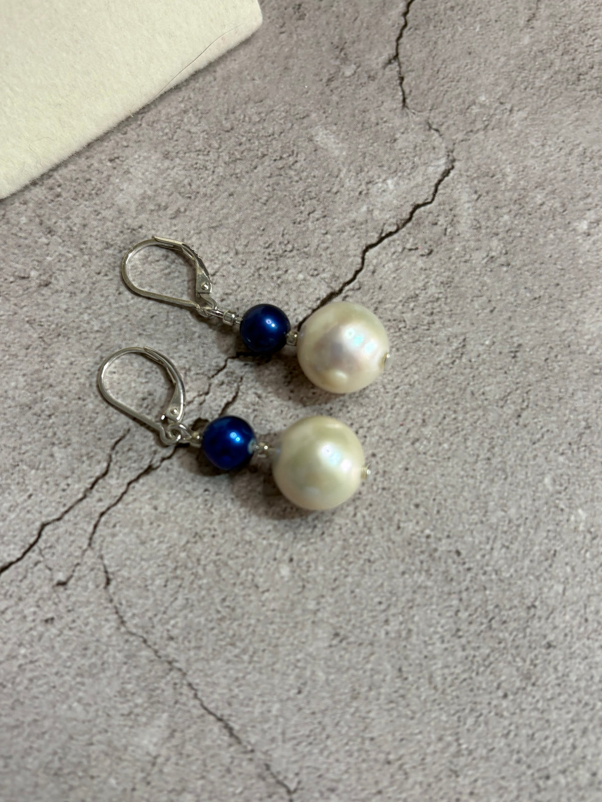 De-Luxe Edison Earrings