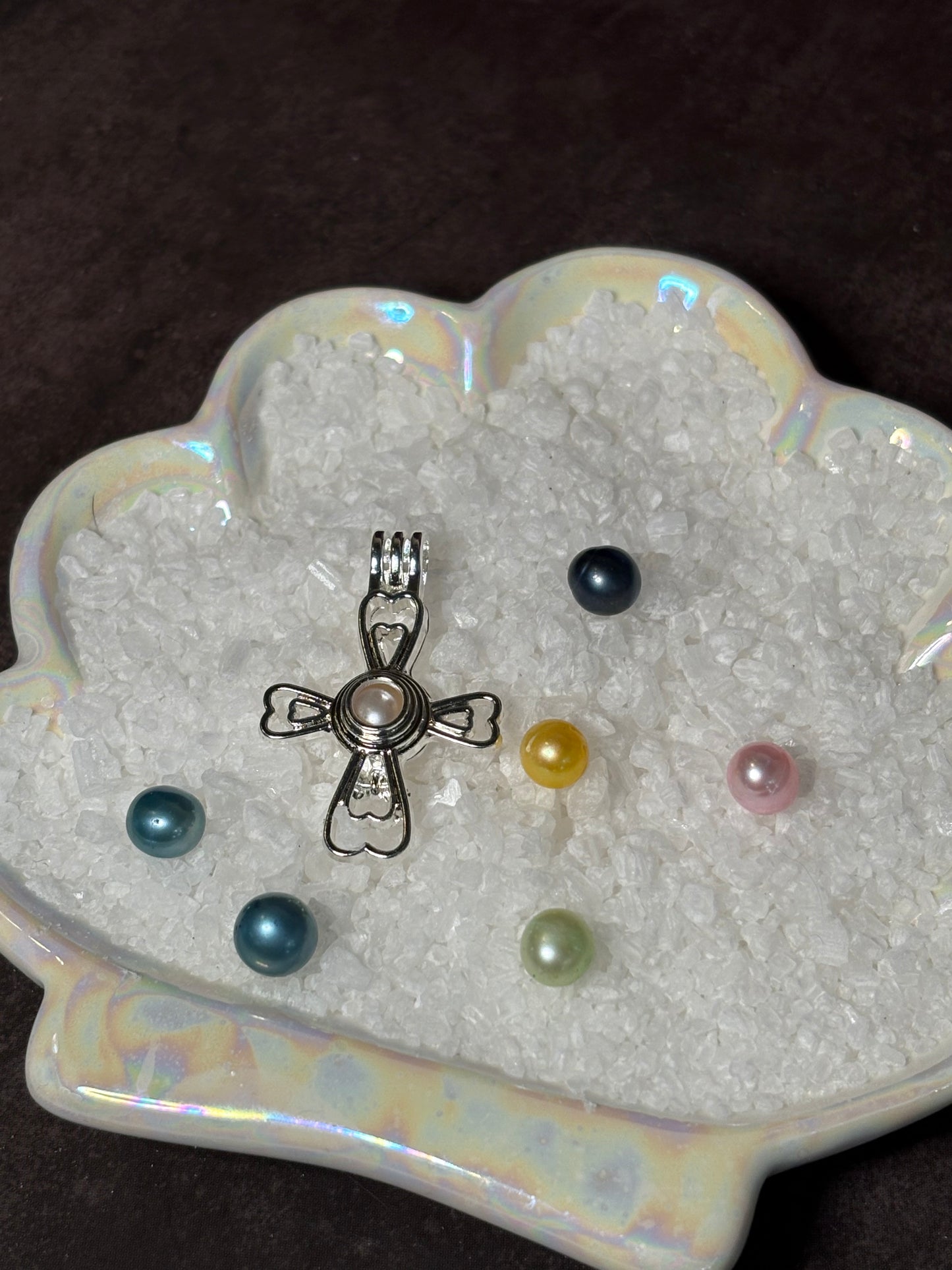 Cross My Heart Pendant Cage