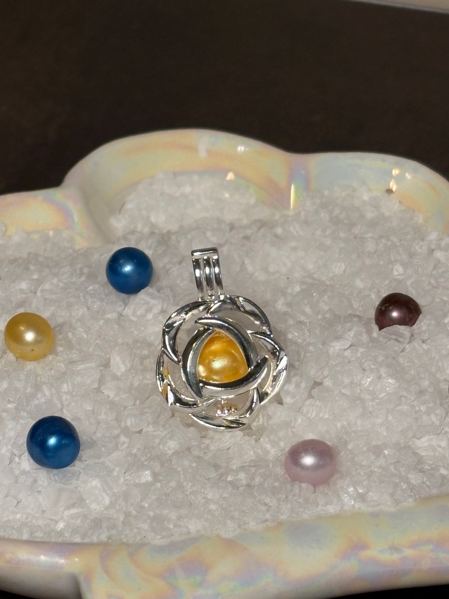 Eternal Rose Pendant Cage