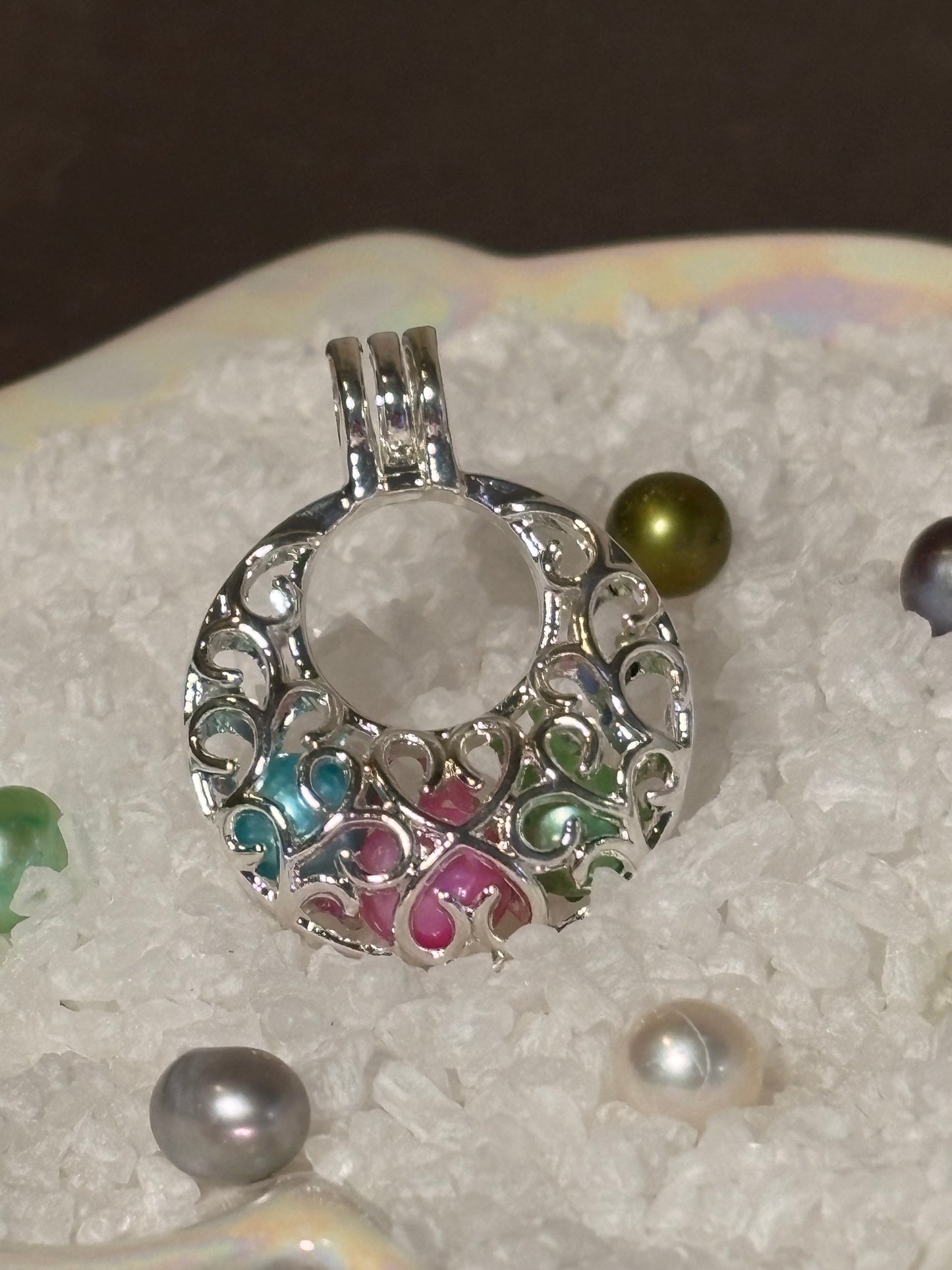 Carry My Heart Pendant Cage