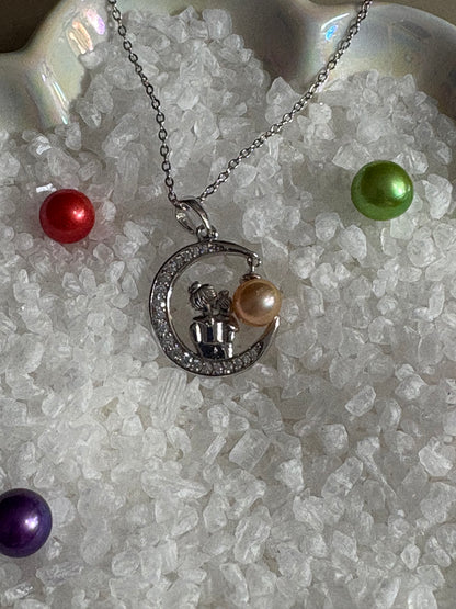 Crescent Bond Pendant