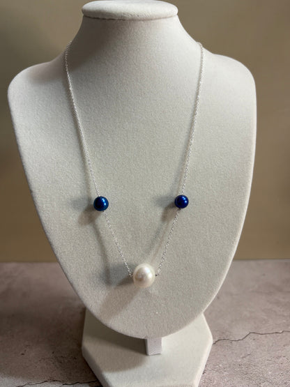 De-Luxe Edison Necklace