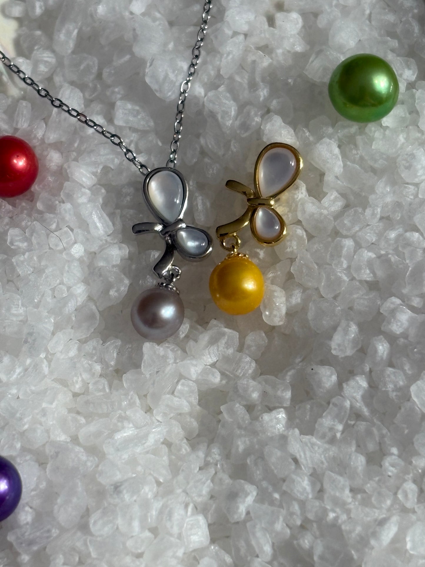 Knot and Pearl Pendant
