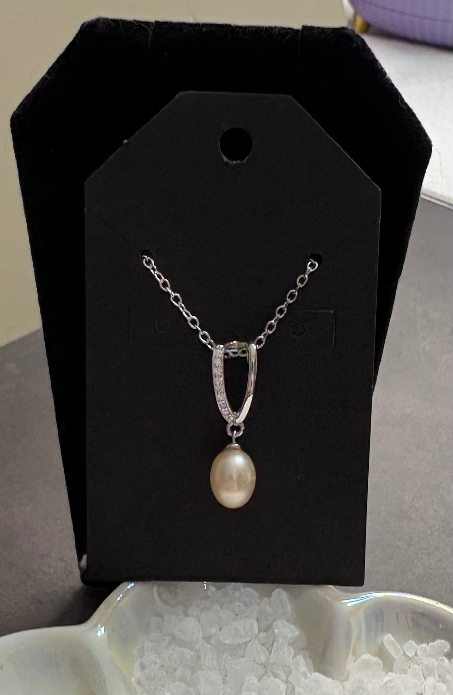 Signature Oval Drop Pendant