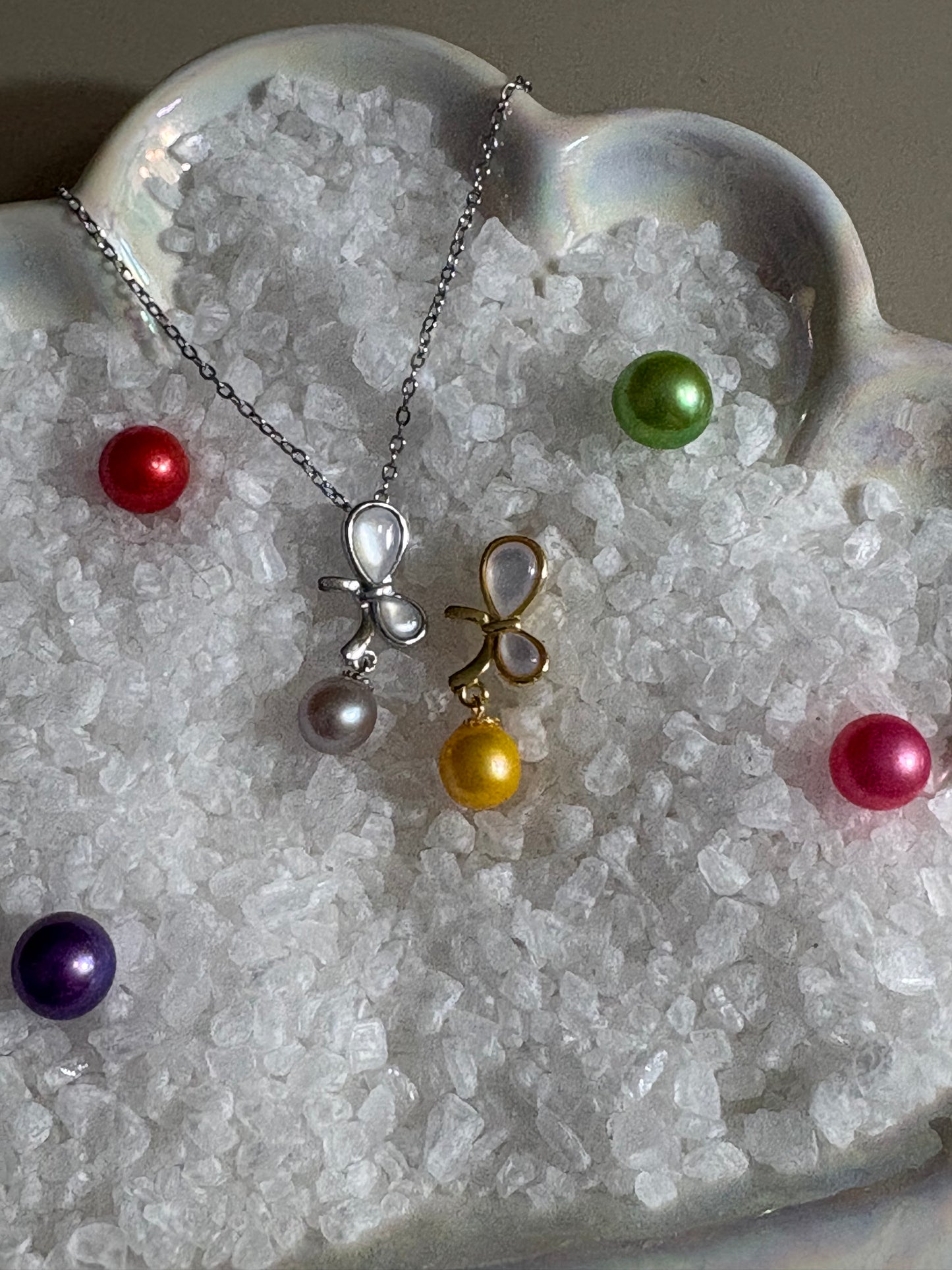 Knot and Pearl Pendant