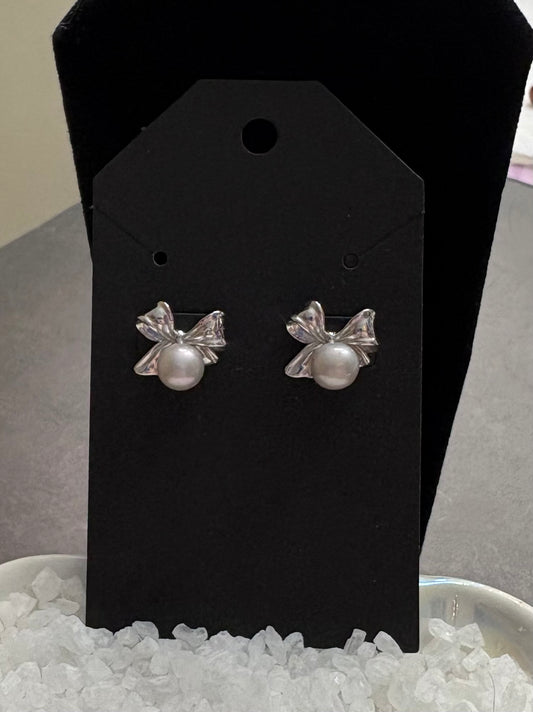 The It Bow Earrings