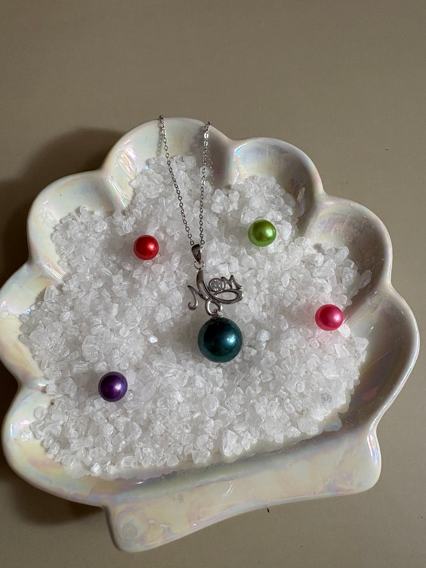 The Mother's Keepsake Pearl Set