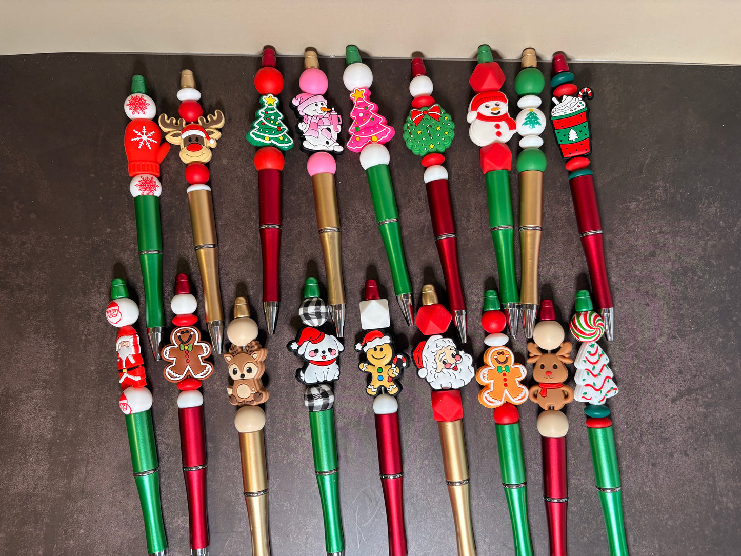 Merry and Bright Beaded Pen