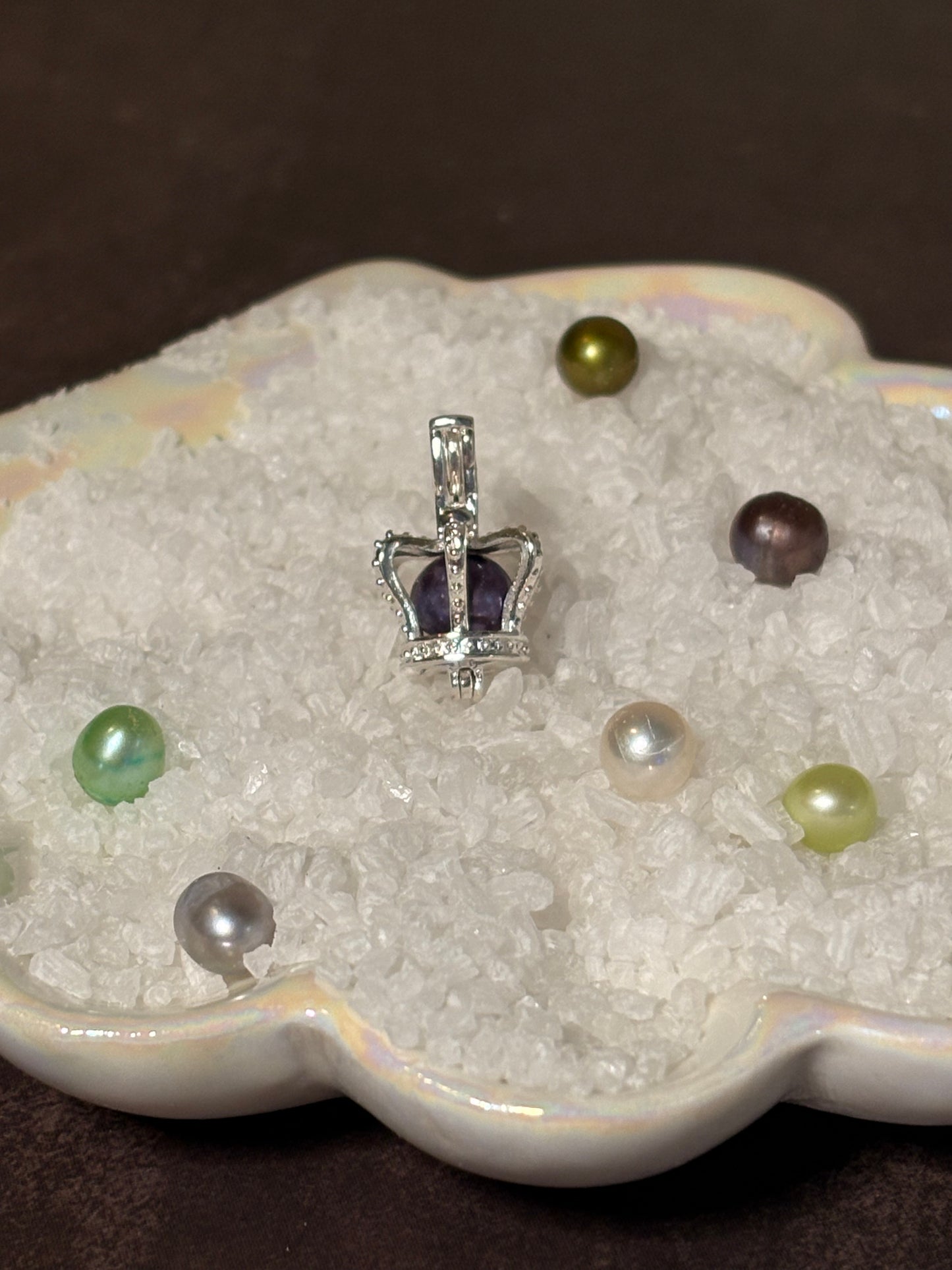 Crown Jewel Pendant Cage