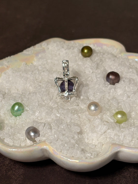 Crown Jewel Pendant Cage