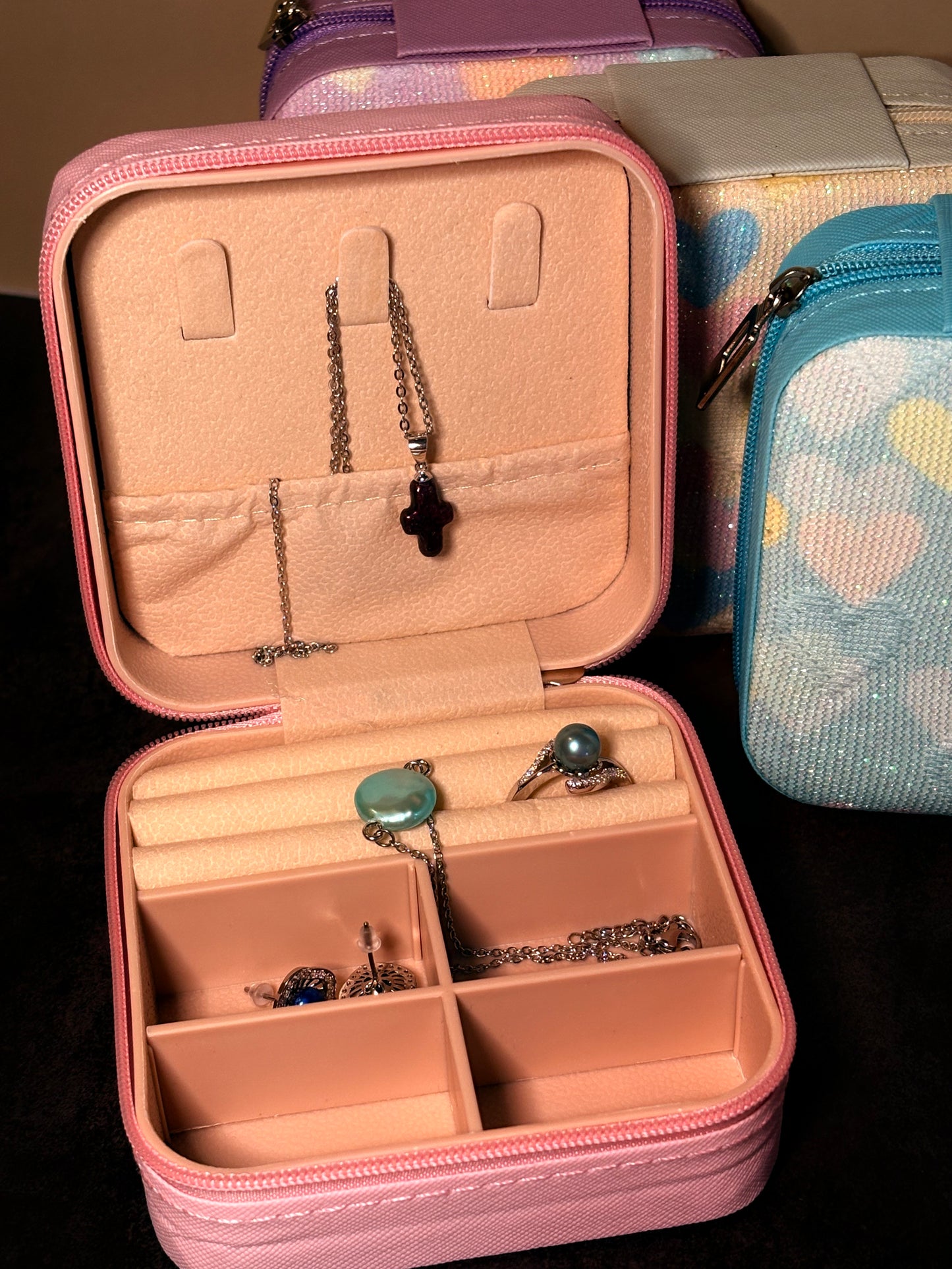 Love on the Go Travel Jewelry Case