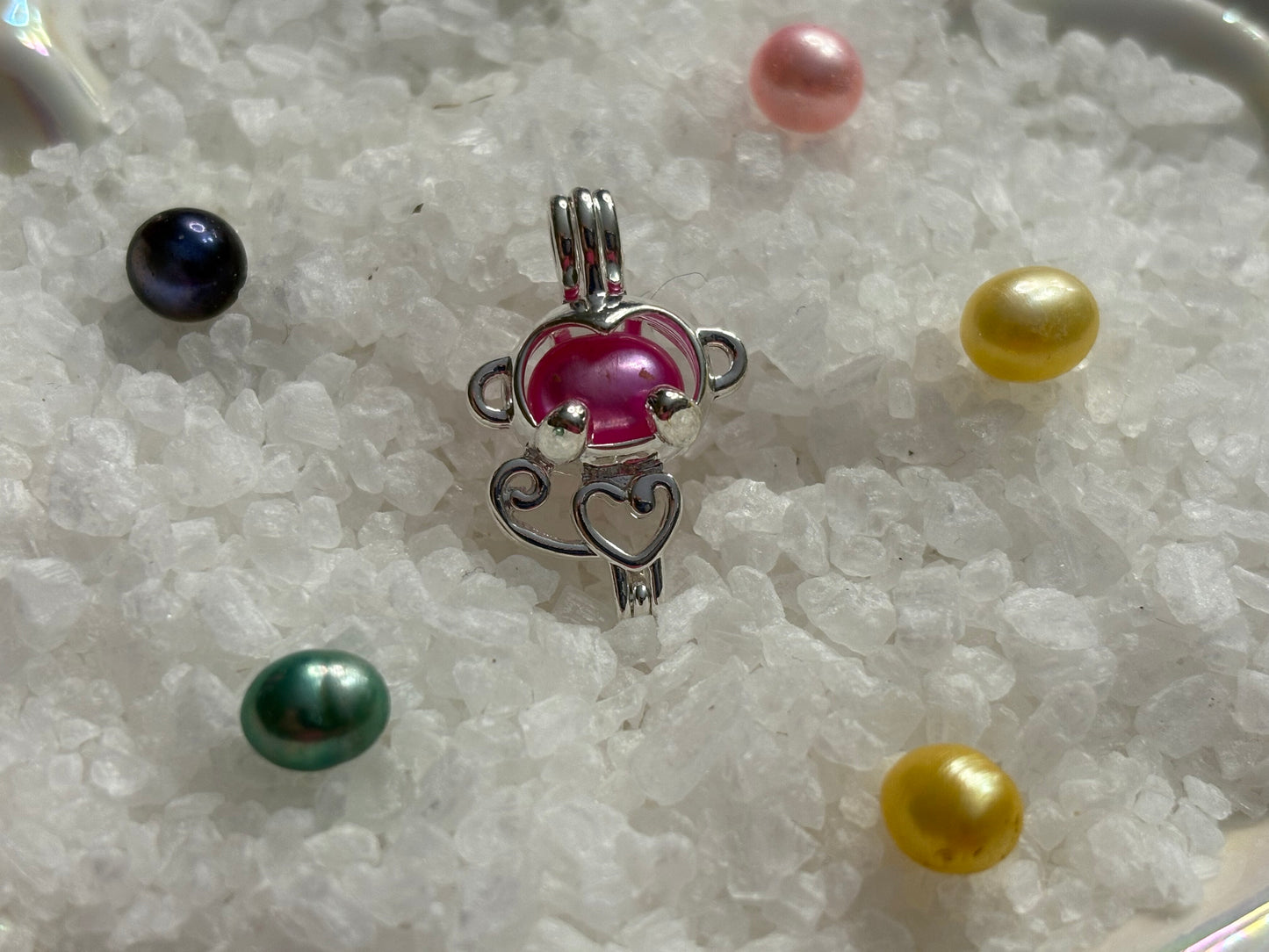 Banana Breeze Pendant Cage