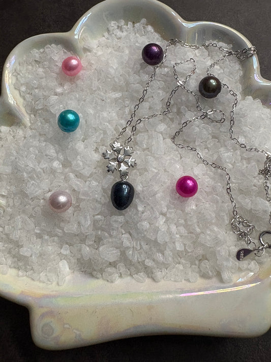 Snowdrop Glow Pendant