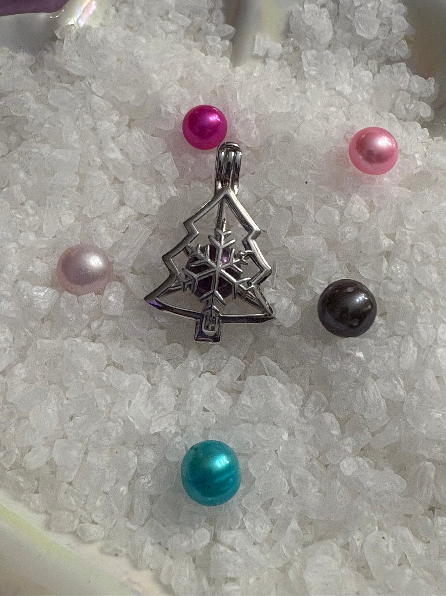 Snowflake Pine Pendant Cage